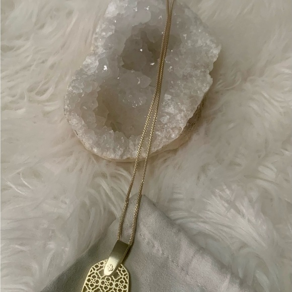 Kendra Scott Gold Aragon Adjustable Pendant Necklace - Picture 5 of 5